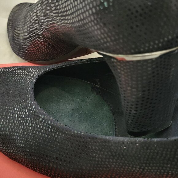 Vaneli Dayle Pumps - Picture 8 of 10